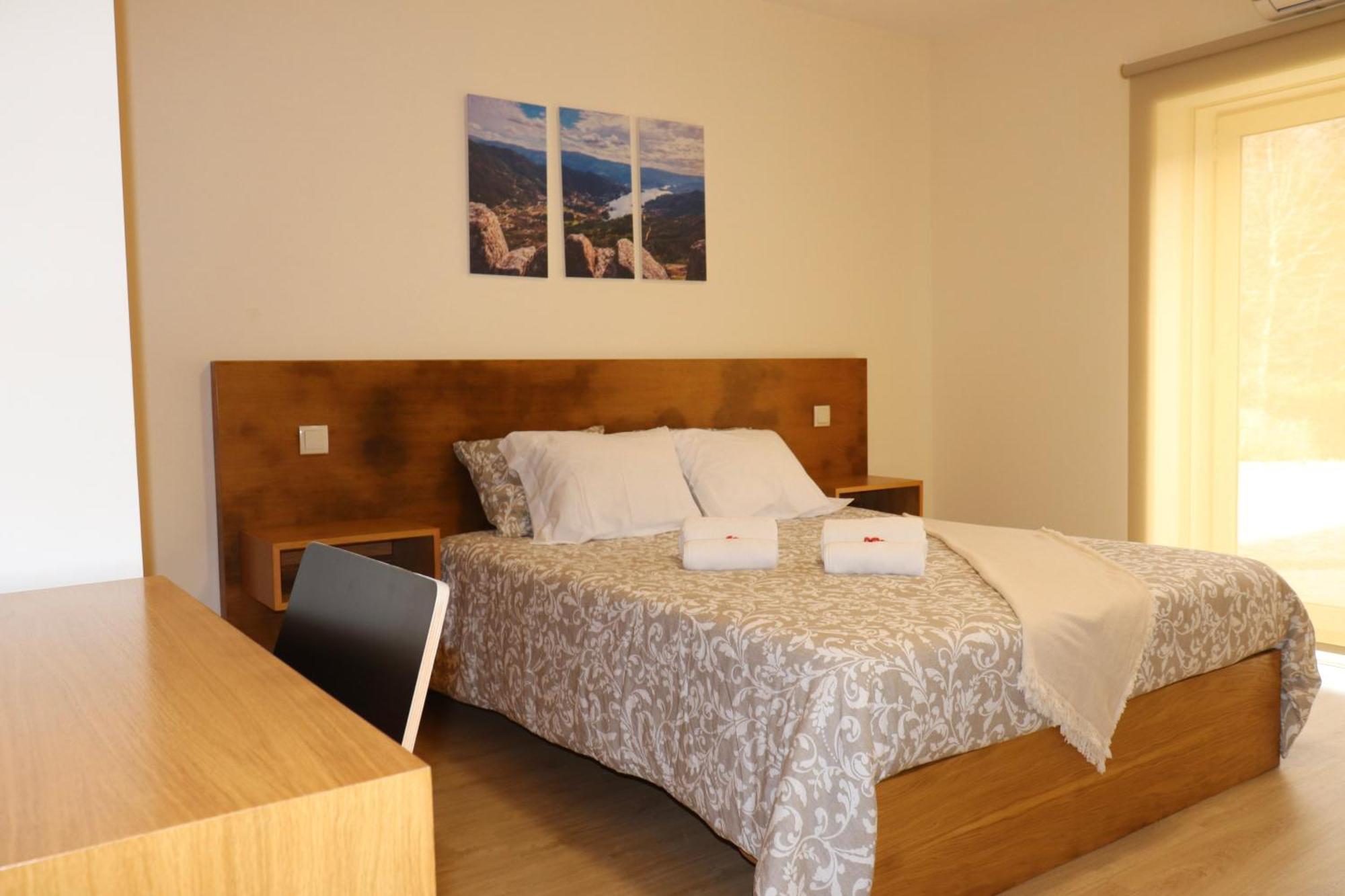Outeiro Do Moinho Bed & Breakfast คัมโปดูเชเรส ภายนอก รูปภาพ